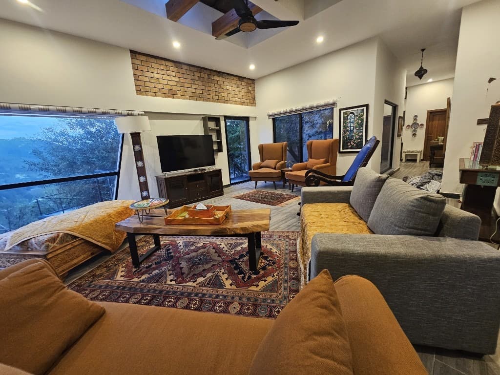 Suriya Begam Lodge interior living space